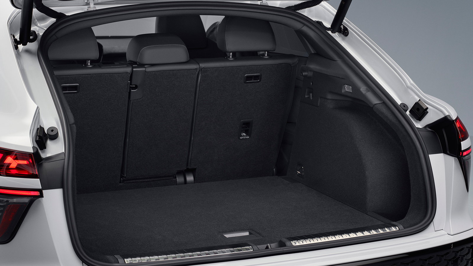 Audi Q3 Sportback: Οι τιμές του στην ελληνική αγορά αυτοκινήτου 